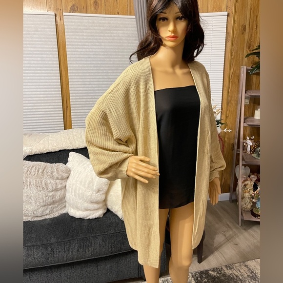 Women’s Longline Cardigan Sweater In Large - Picture 9 of 13